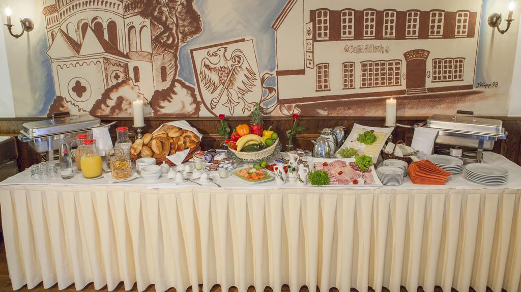 Hotel Schugt Brauweiler Bagian luar foto