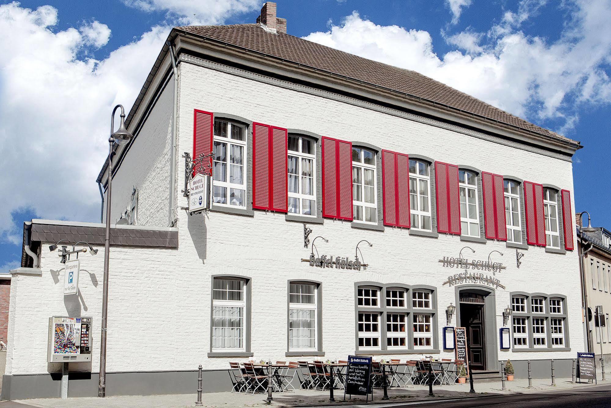 Hotel Schugt Brauweiler Bagian luar foto