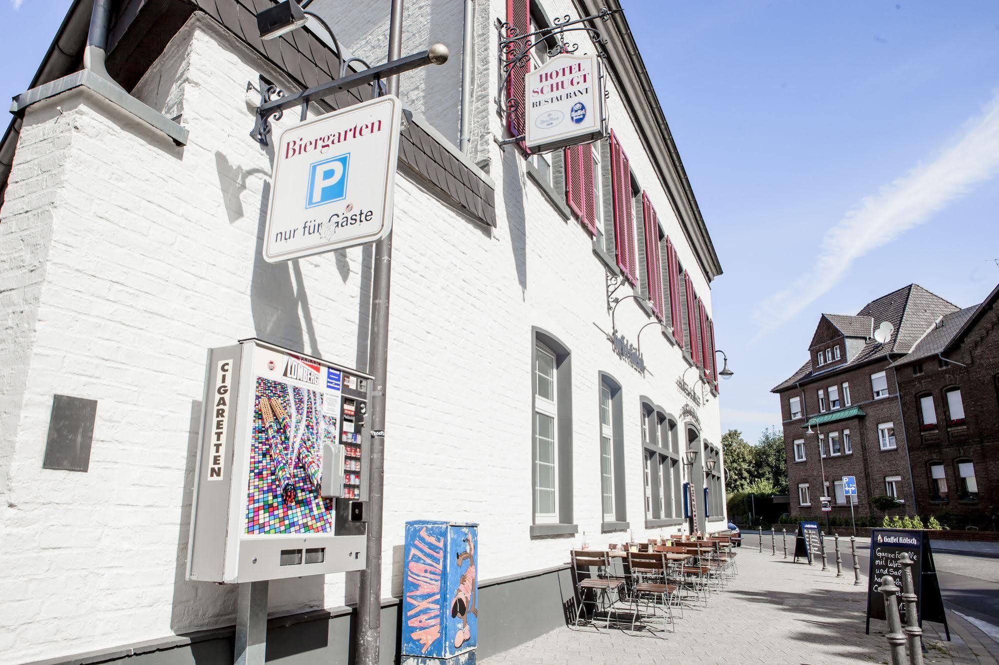 Hotel Schugt Brauweiler Bagian luar foto